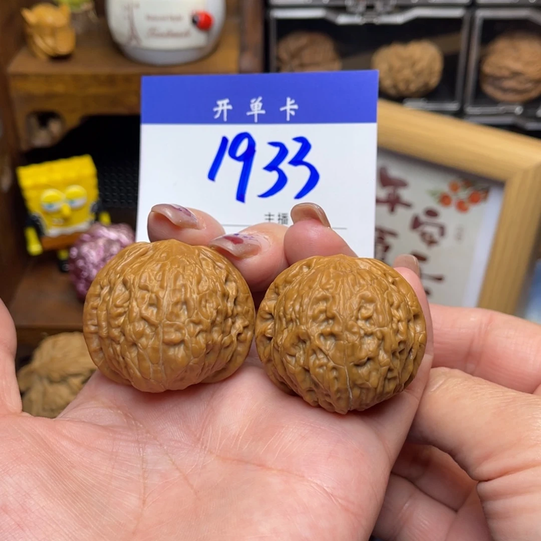 桃核把件铁锤38全品李。