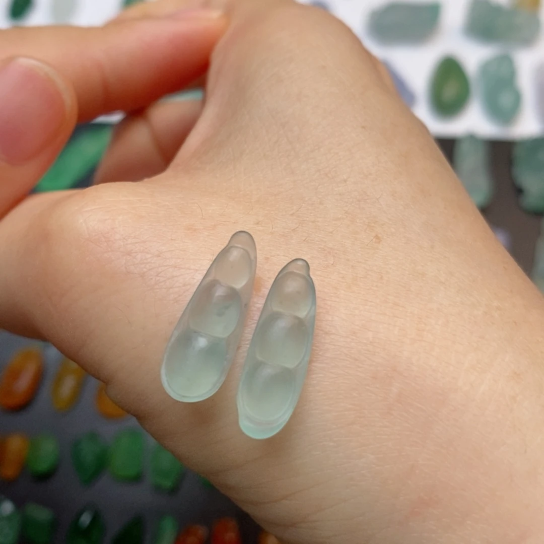 定制翡翠未镶嵌豆子