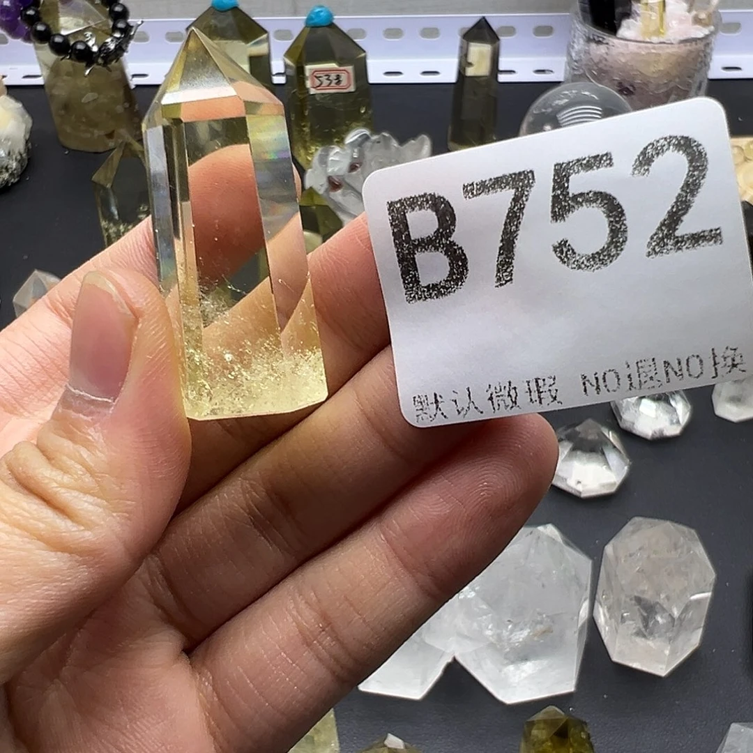 一***橙水晶未镶嵌珠宝半成品