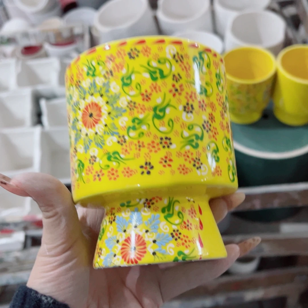 有孔陶瓷花盆，满10米包邮发货