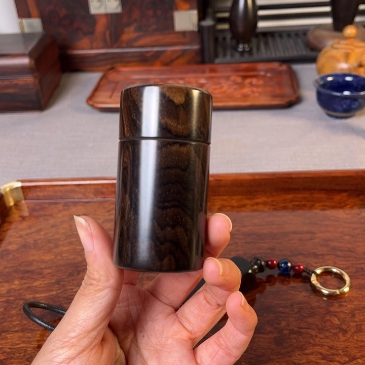 贡木紫光檀收纳罐