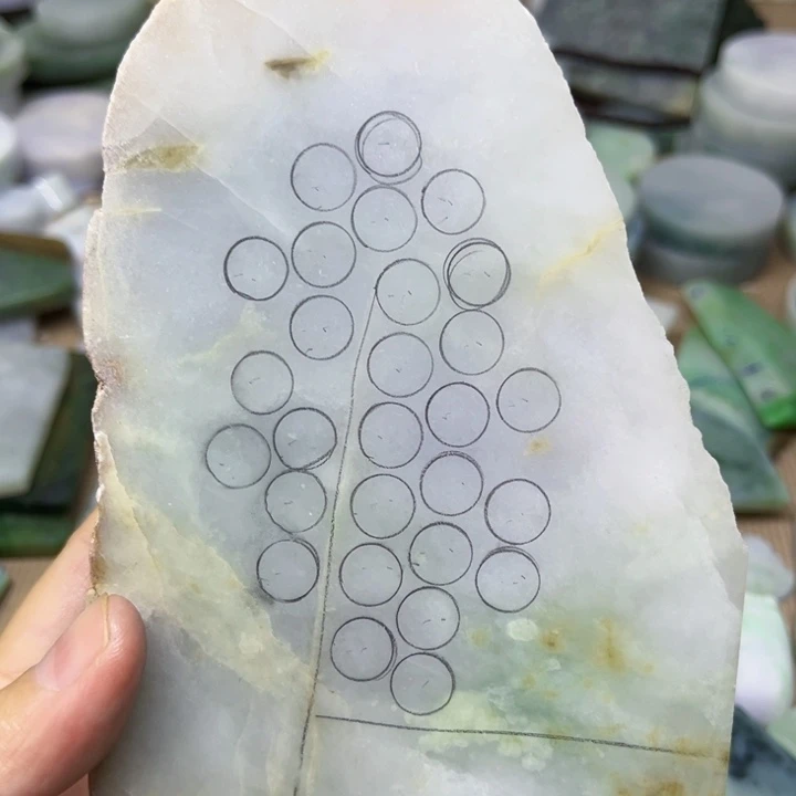 定制翡翠未镶嵌A货