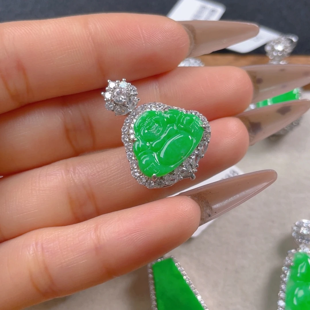 翡翠颈饰银S925镶嵌翡翠