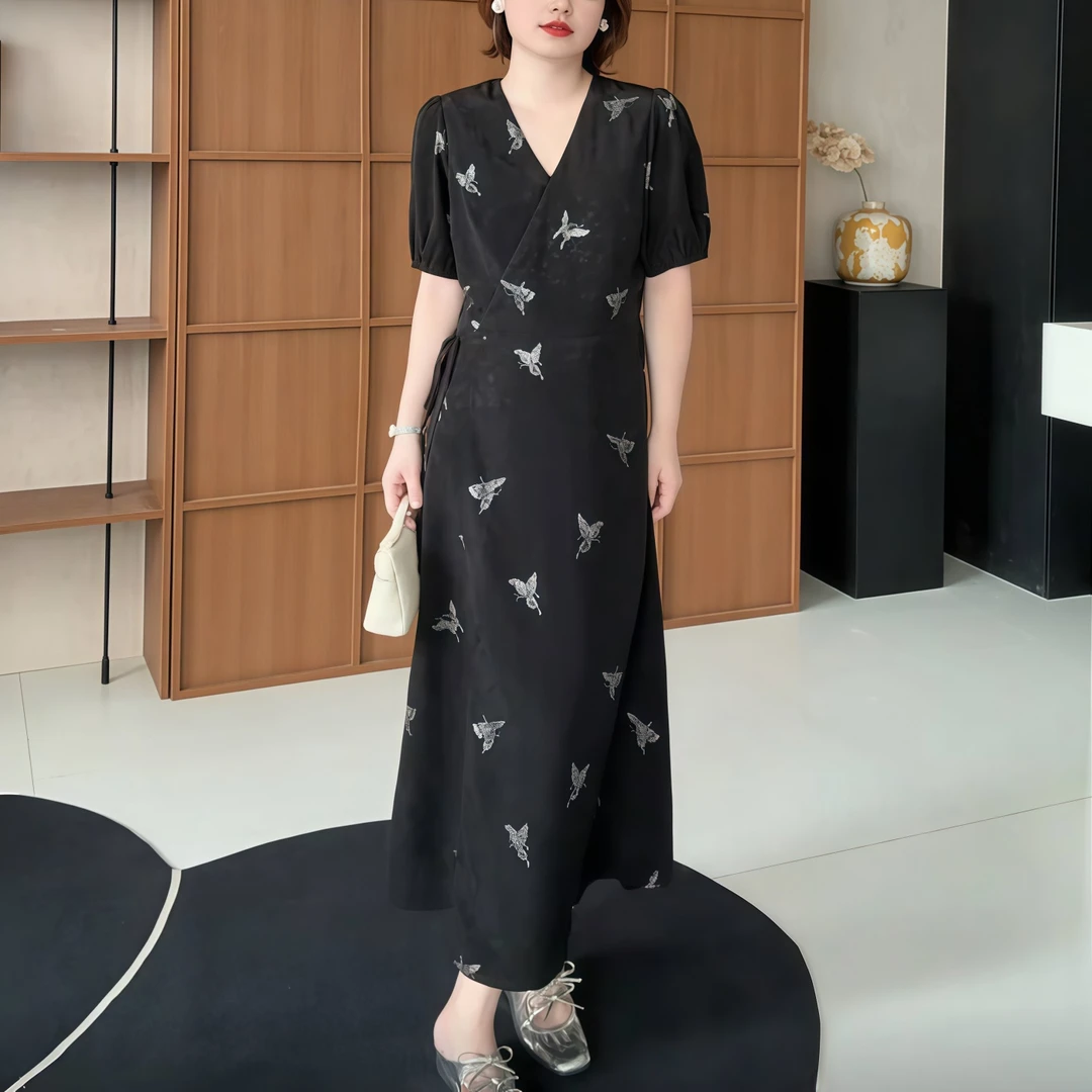 法式V领蝴蝶印花连衣裙女2025夏季新款大码胖MM优雅气质显瘦裙子