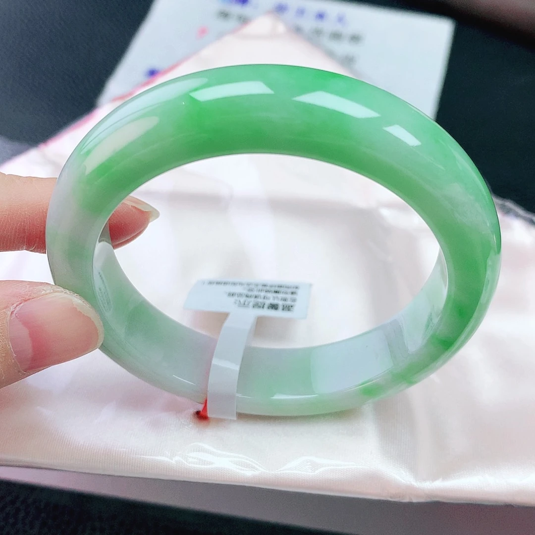 未镶嵌手镯翡翠55轮胎绿