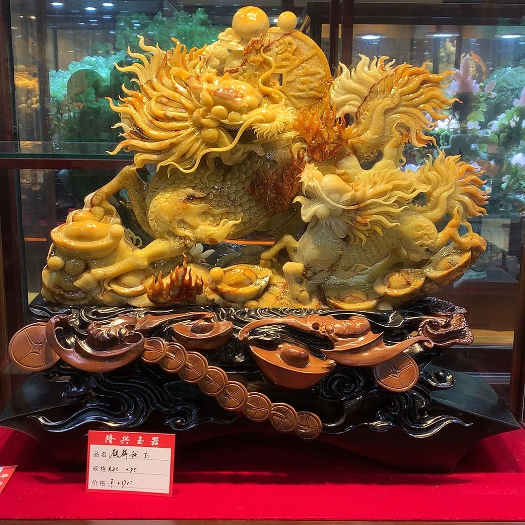 蛇纹石玉未镶嵌摆件