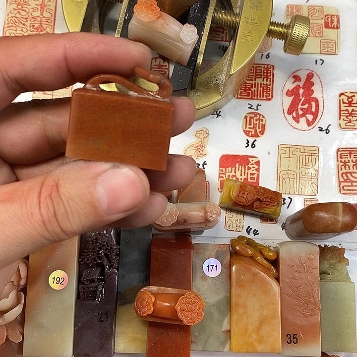 石***头寿山石现场直播篆刻