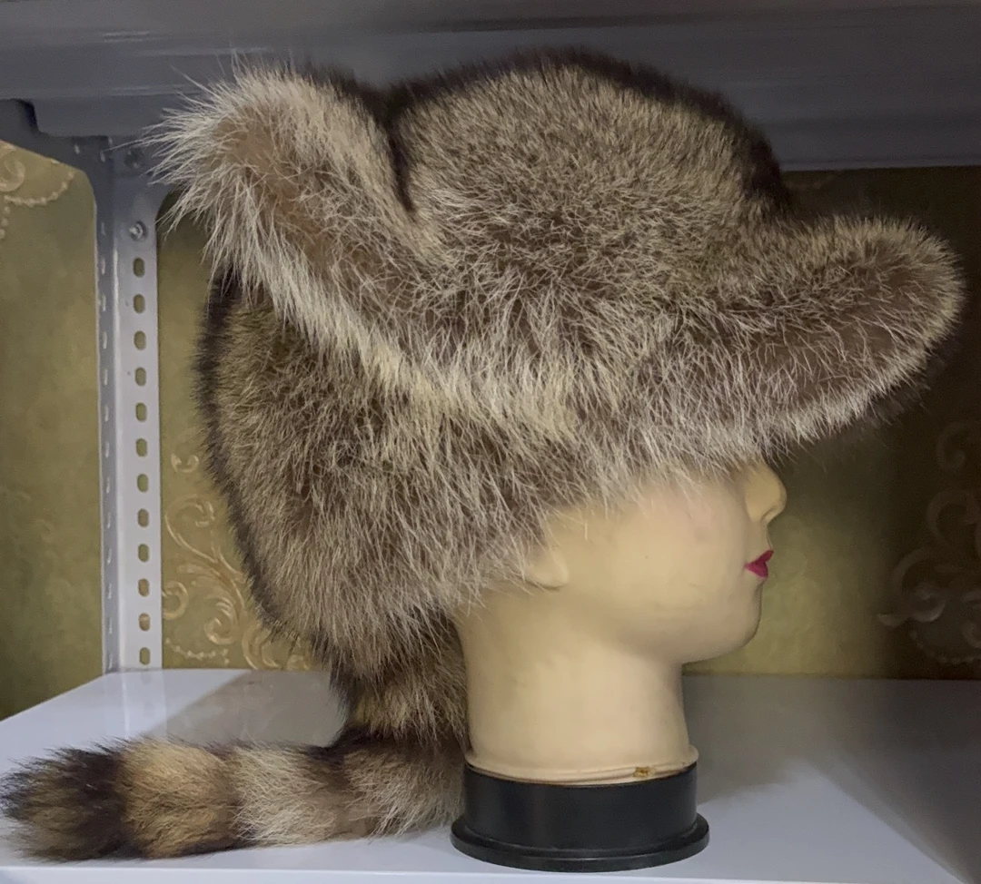 新款棒球款带帽檐款小浣熊经典百搭时尚男女同款真皮真毛帽子