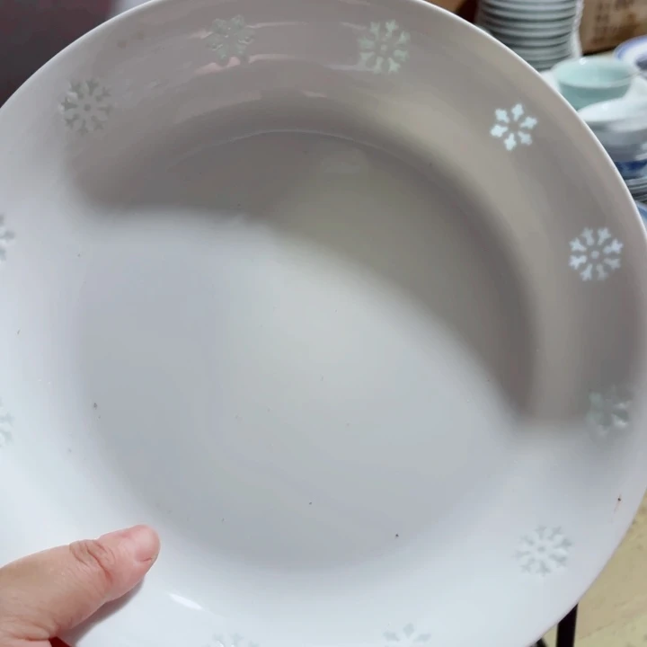 青花玲珑10寸窝盘雪花雕刻