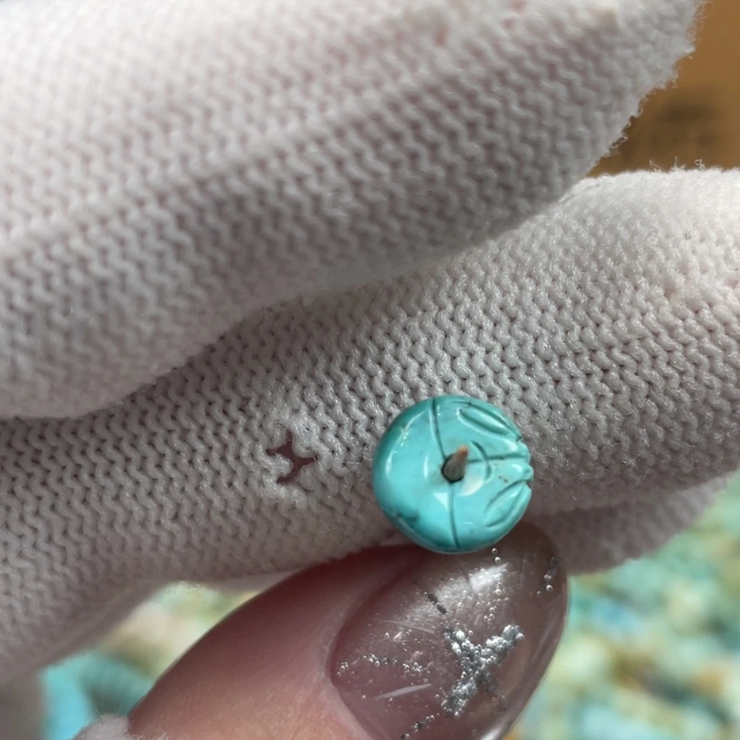 绿松石未镶嵌挂件