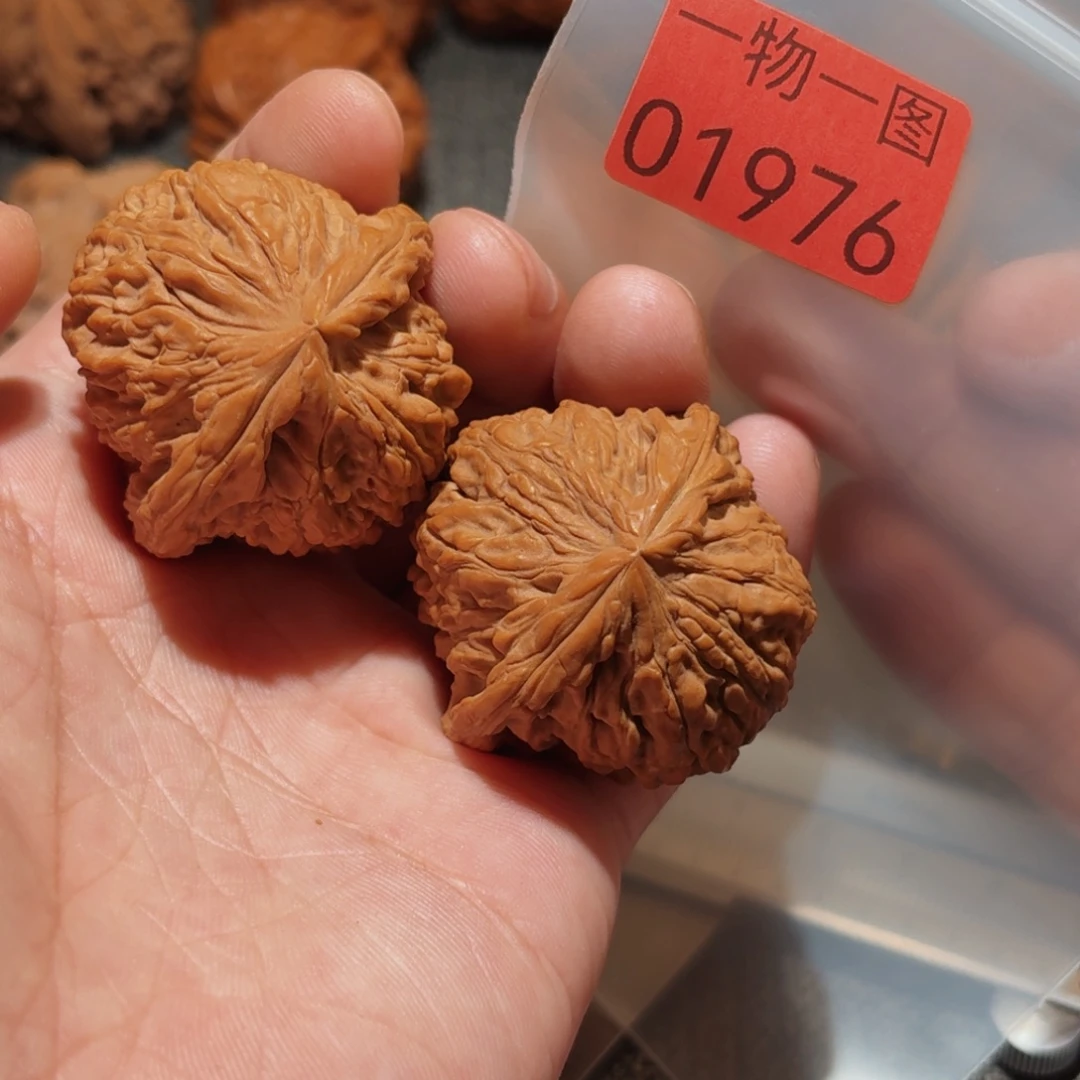 文玩核桃把件南疆