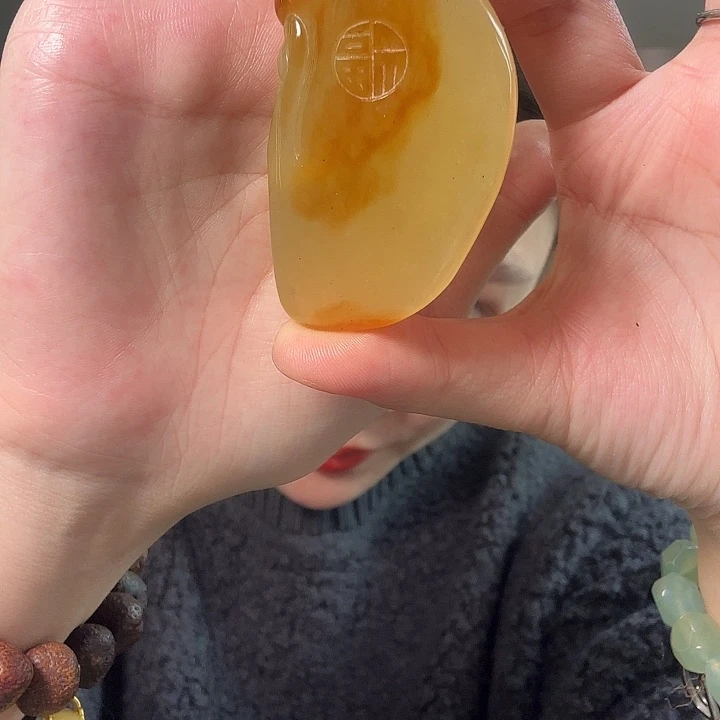 *****蛇纹石玉未镶嵌颈饰