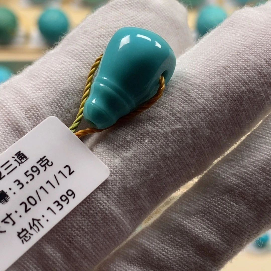 绿松石未镶嵌精品高瓷绿松石哦