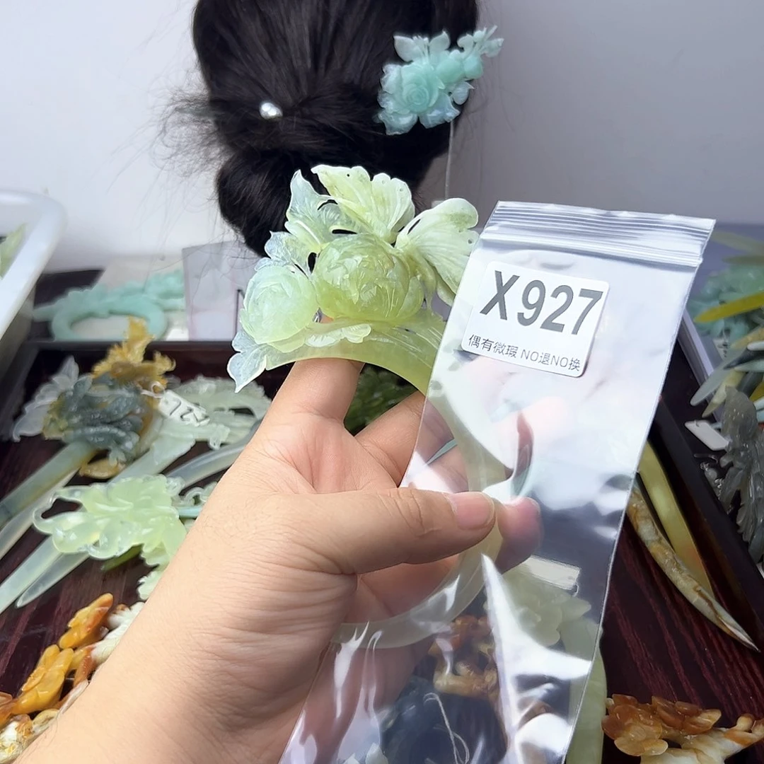 蛇纹石玉合金发饰栗***熊