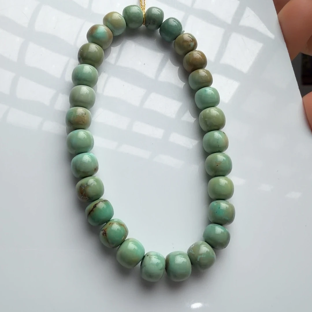 绿松石未镶嵌颈饰