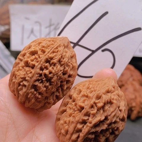 吊坠桃核35全品大蒜46克