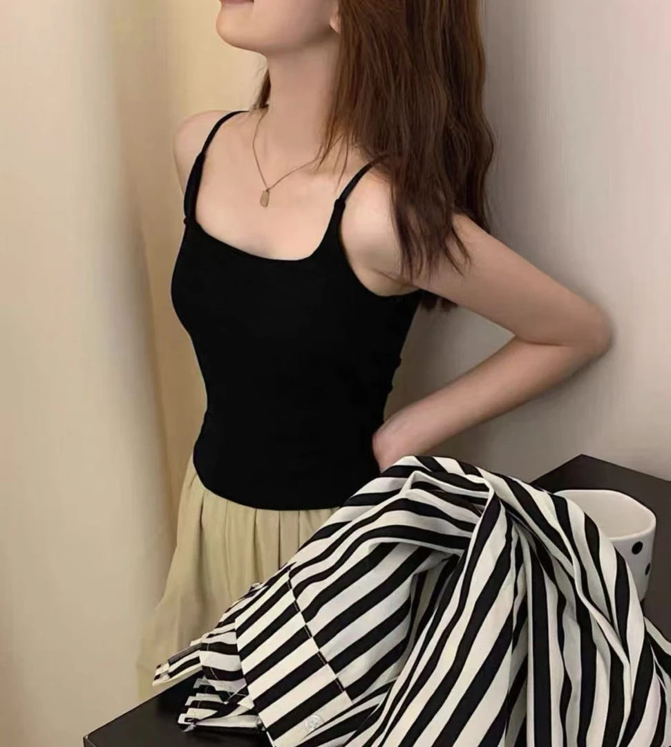 8839夏季带胸垫可调节背心