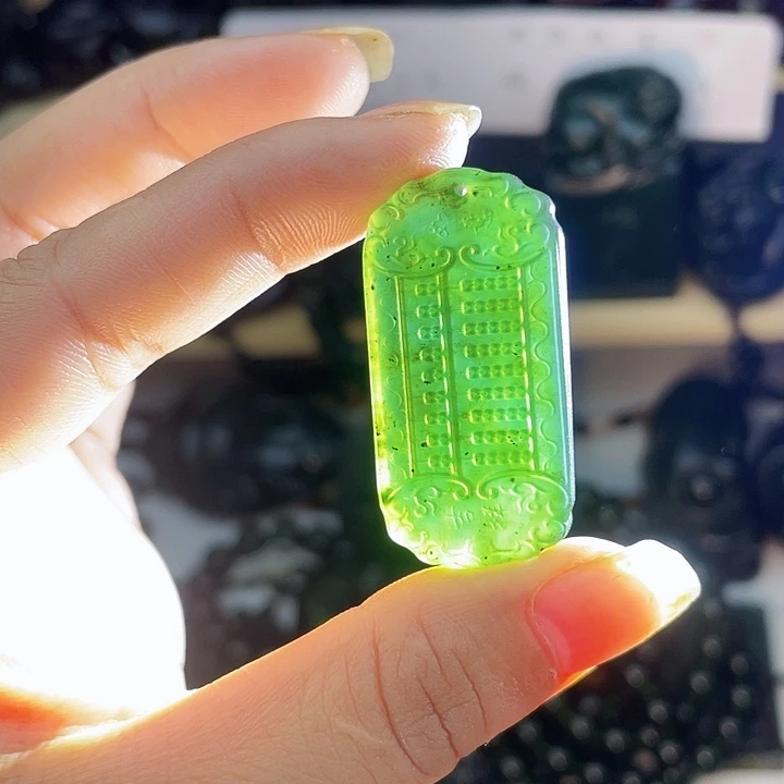 未镶嵌蛇纹石玉颈饰泰山玉精打细算