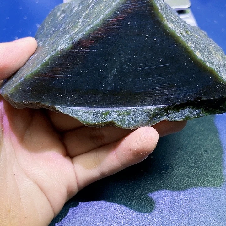 未镶嵌和田玉（糖玉）珠宝半成品