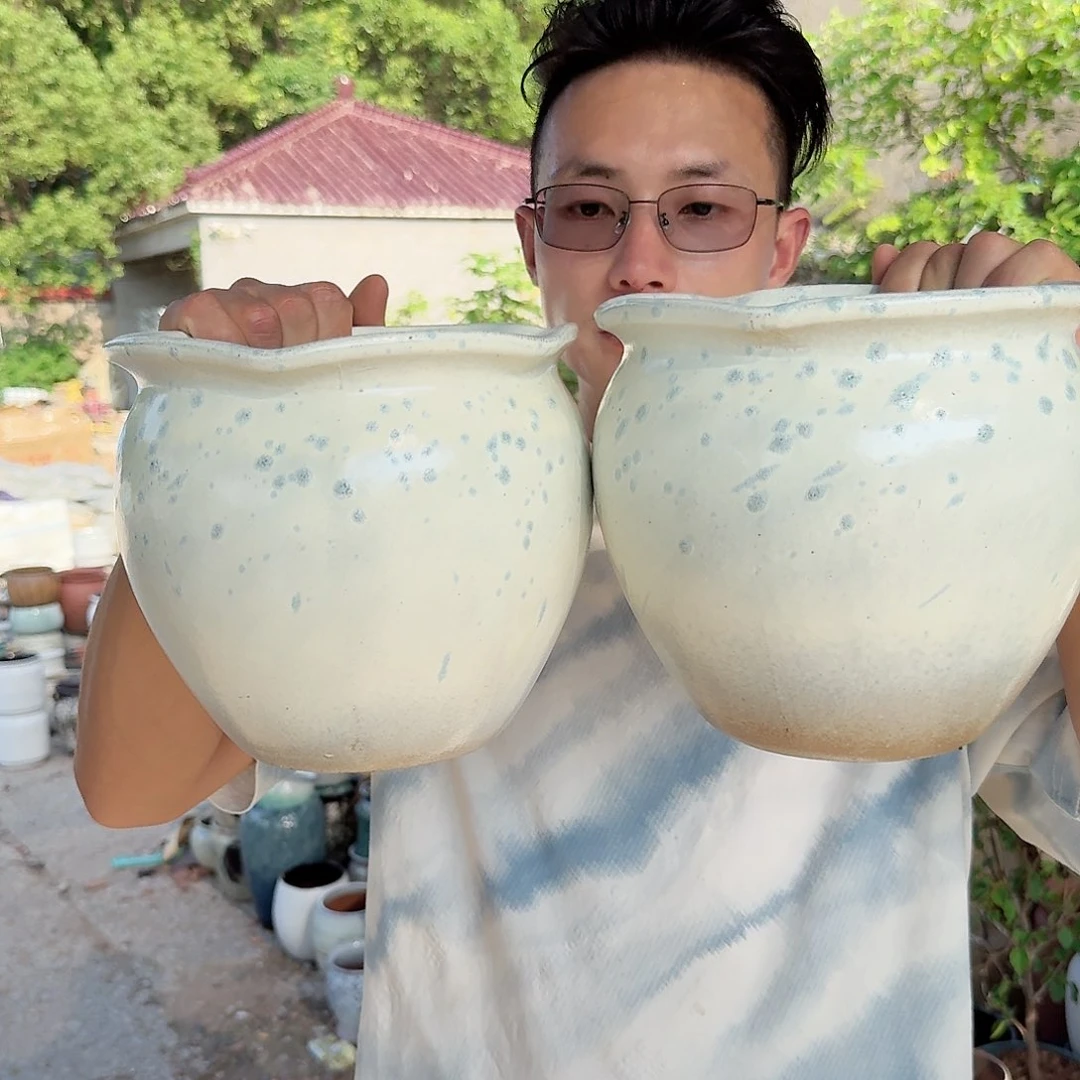 紫砂花盆口20高18（两个花边口白色