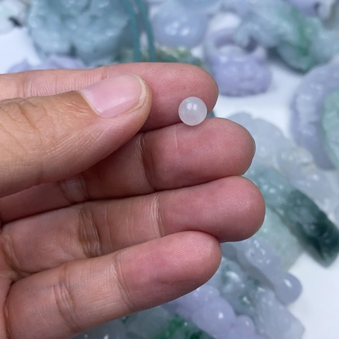 翡翠未镶嵌颈饰朱*其翡翠