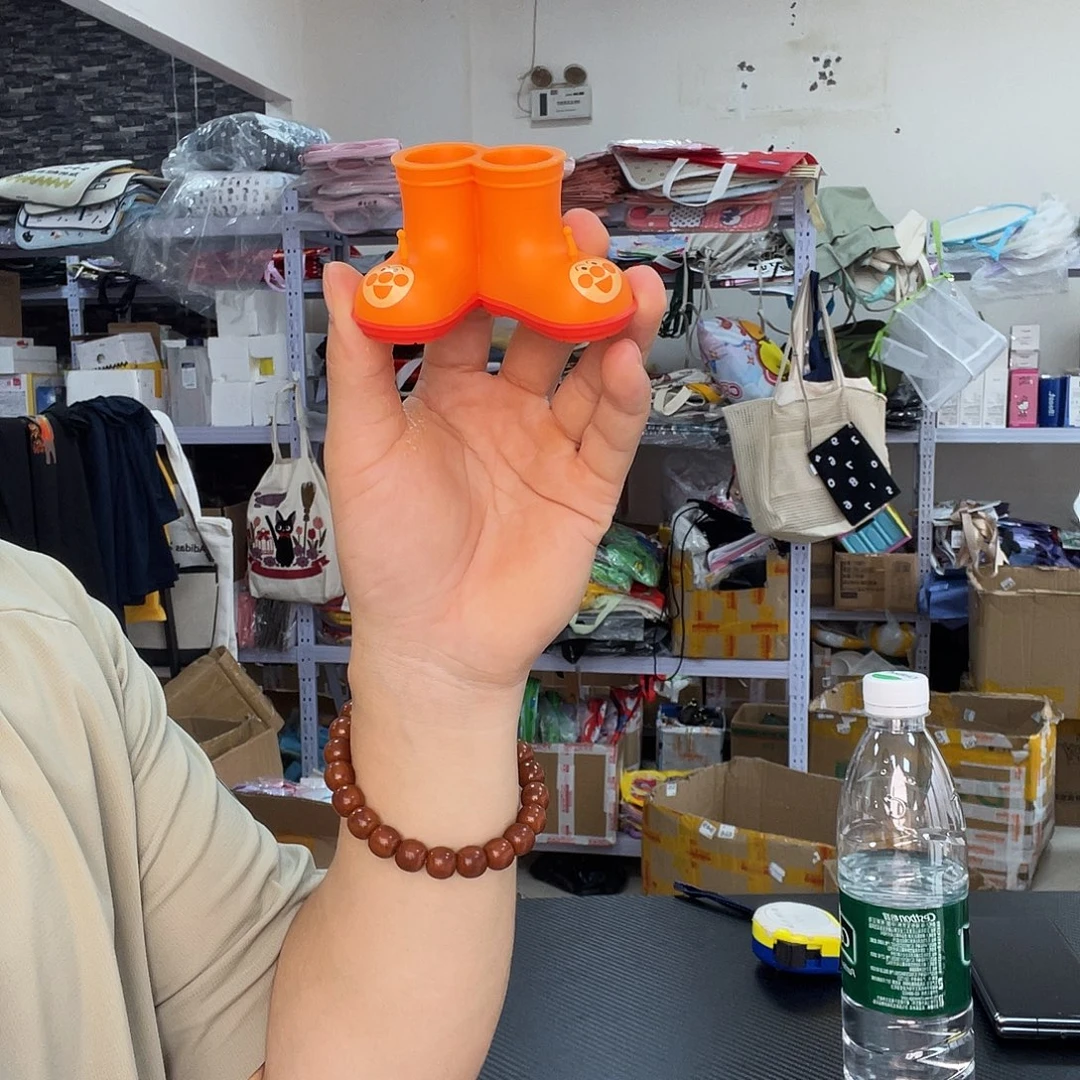 PU化妆包等产品和产品