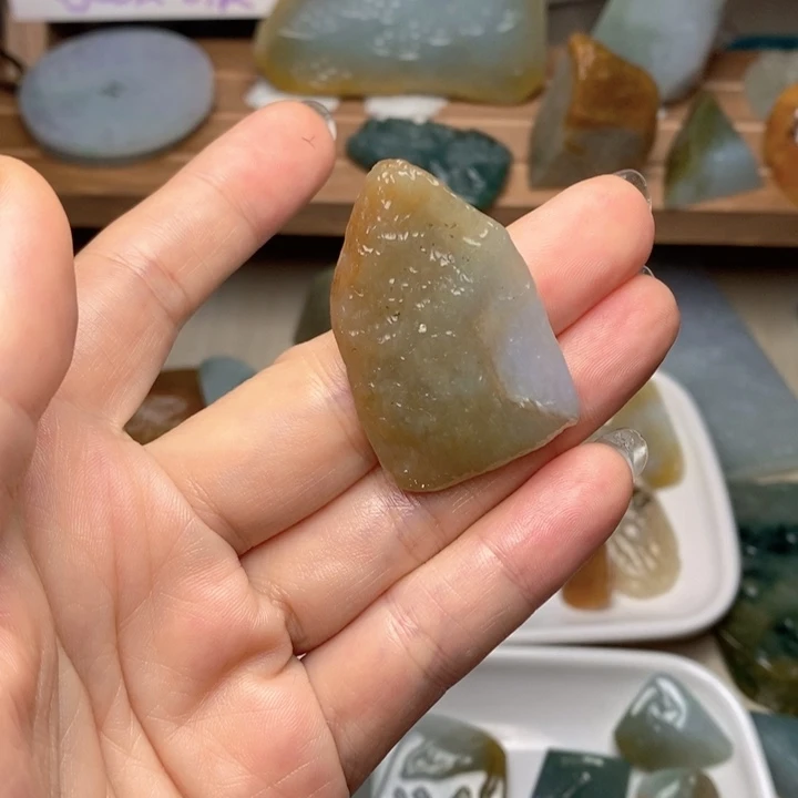 翡翠未镶嵌颈饰天然