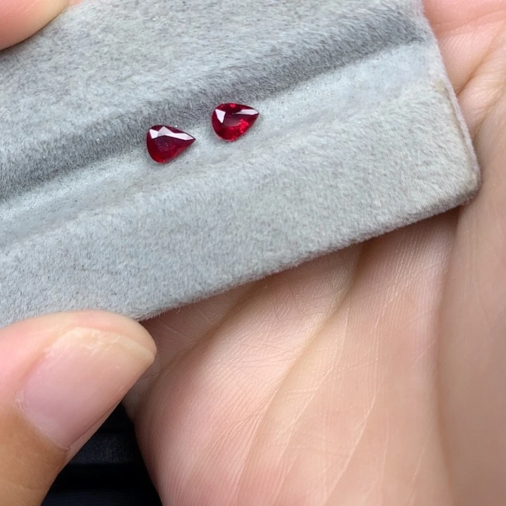 裸石红宝石福利款鸽血红红宝石一对