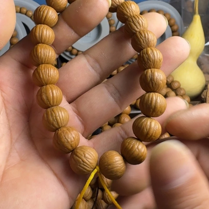 文玩核桃吊坠原皮原色