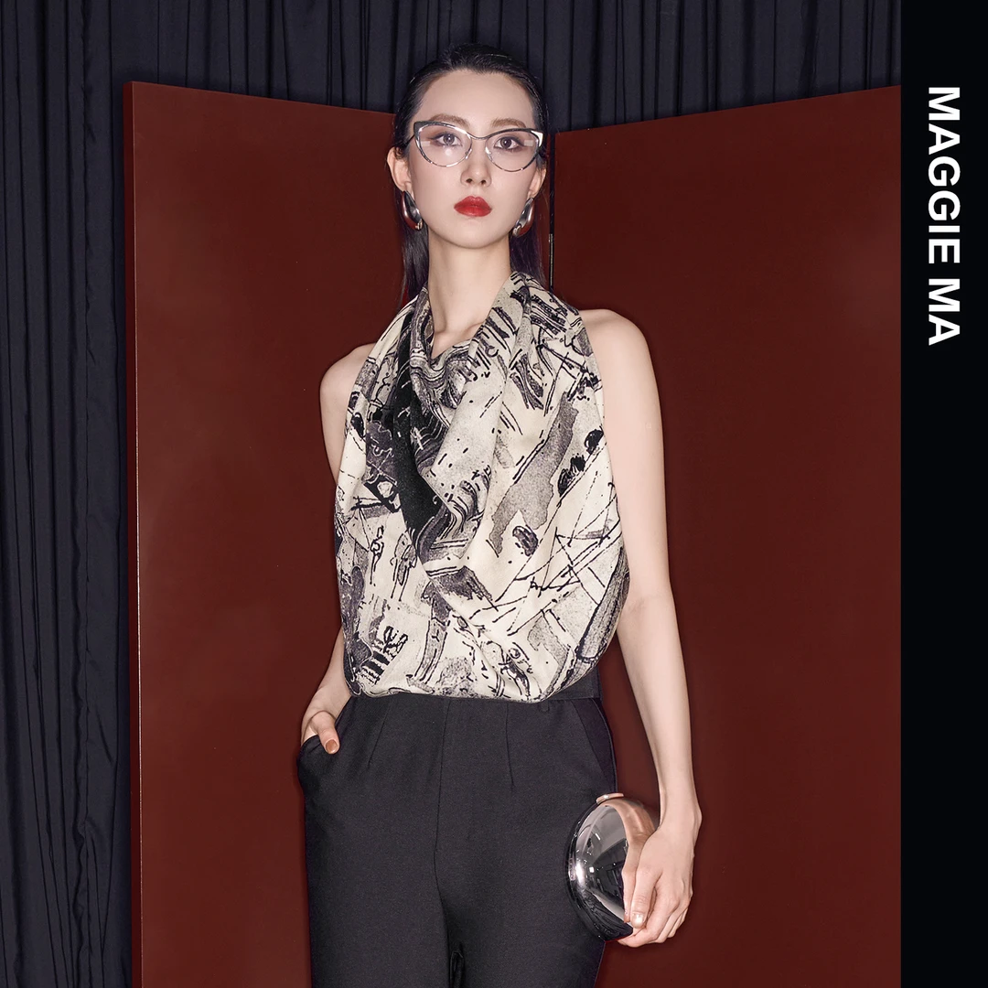 MAGGIE MA马婧设计师款‘施特鲁’城市掠影百搭方丝巾8ACC