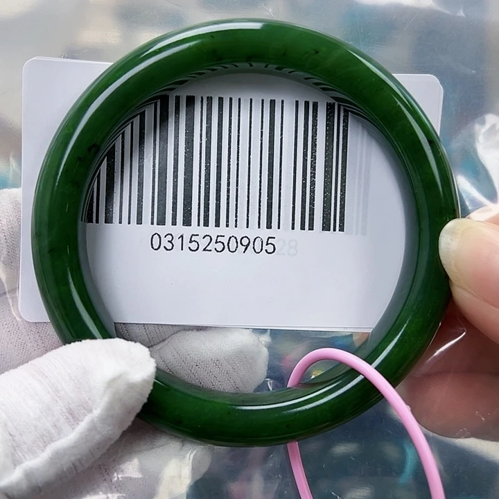 和田玉未镶嵌手镯包容61