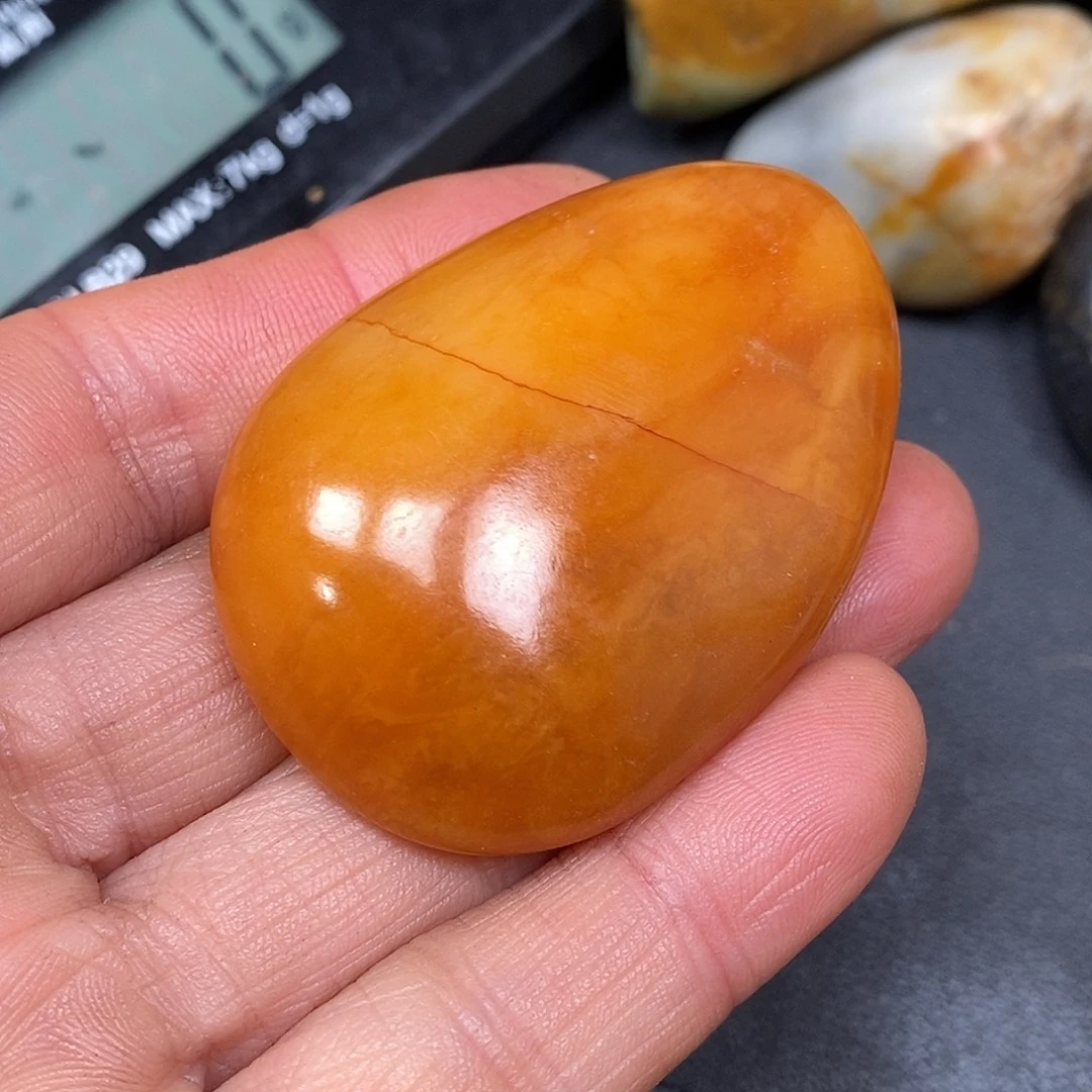 和田玉未镶嵌珠宝奇石