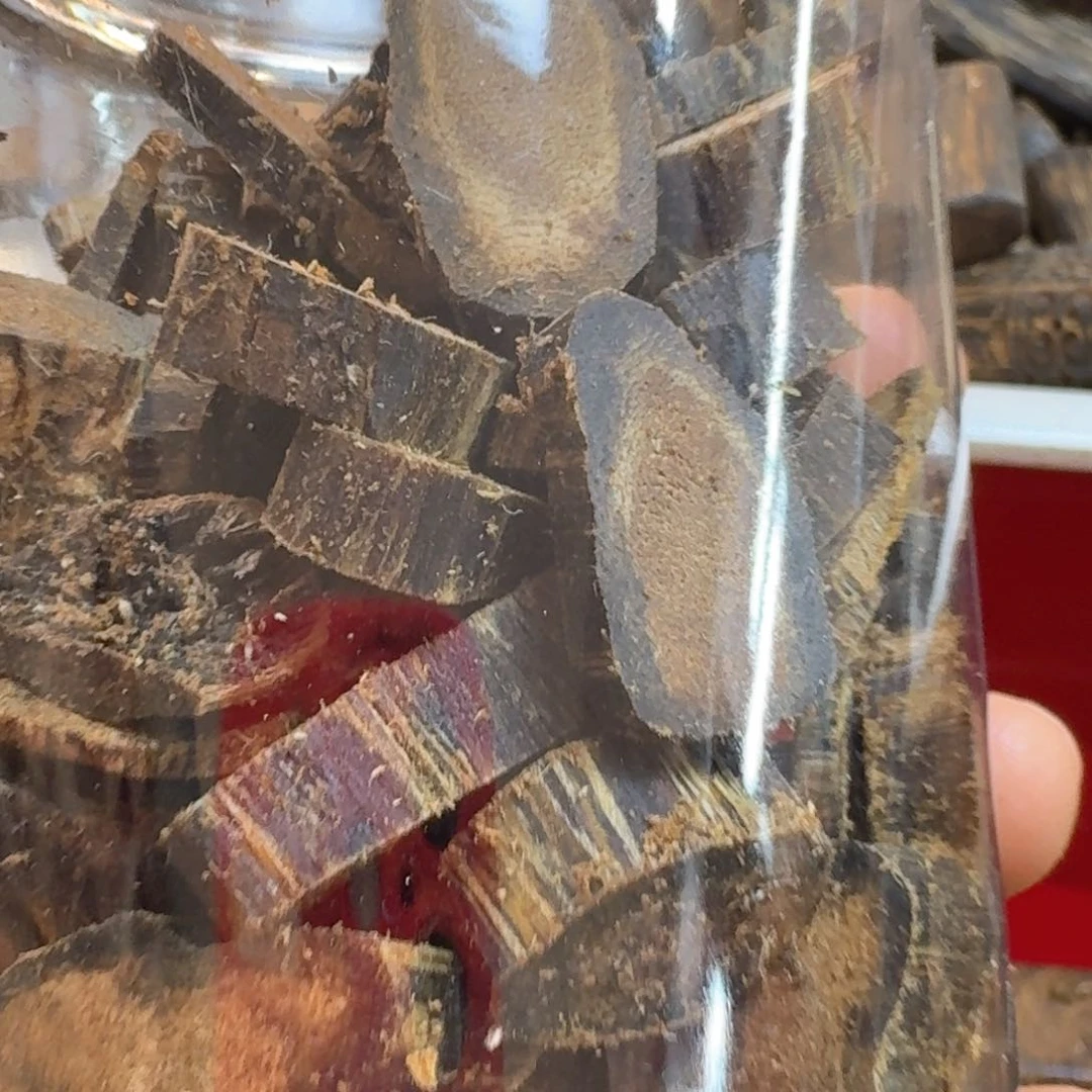 沉香沉香碎屑梓*！沉香原材料边角料53克