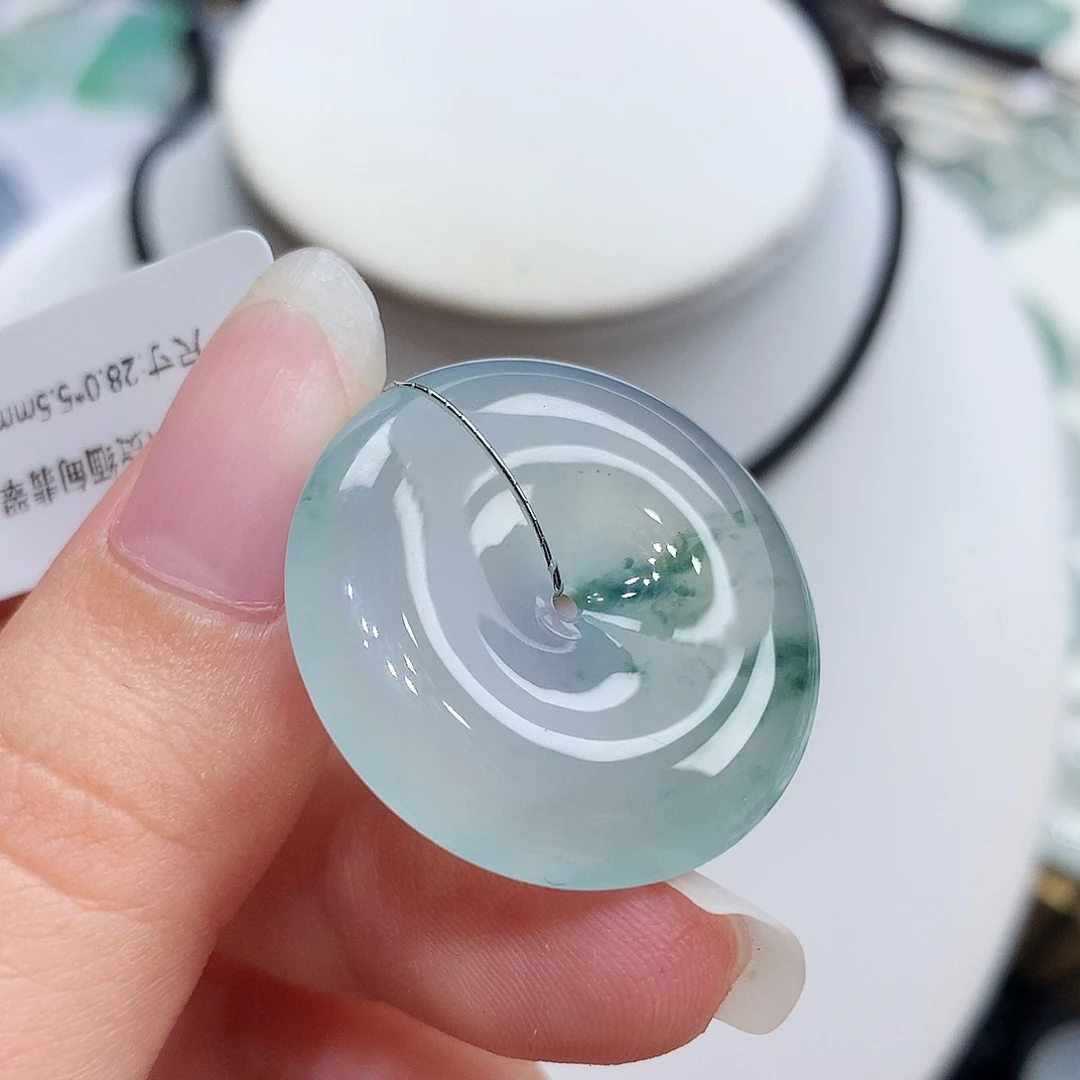 翡翠未镶嵌胸饰翡翠130，28/5.5