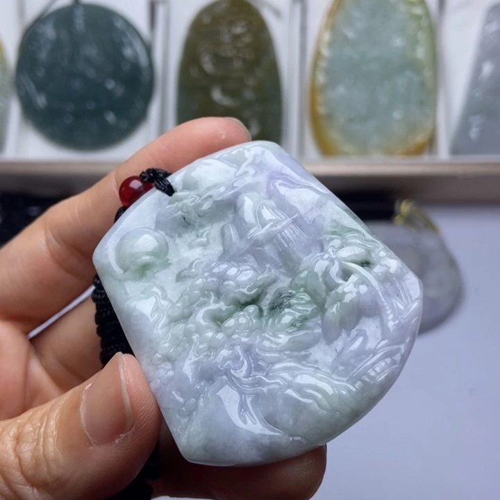 翡翠未镶嵌颈饰翡翠