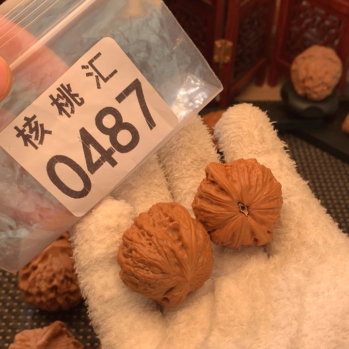 文玩核桃吊坠铁锤35