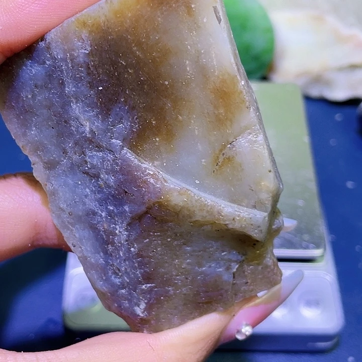 未镶嵌和田玉（糖玉）珠宝半成品