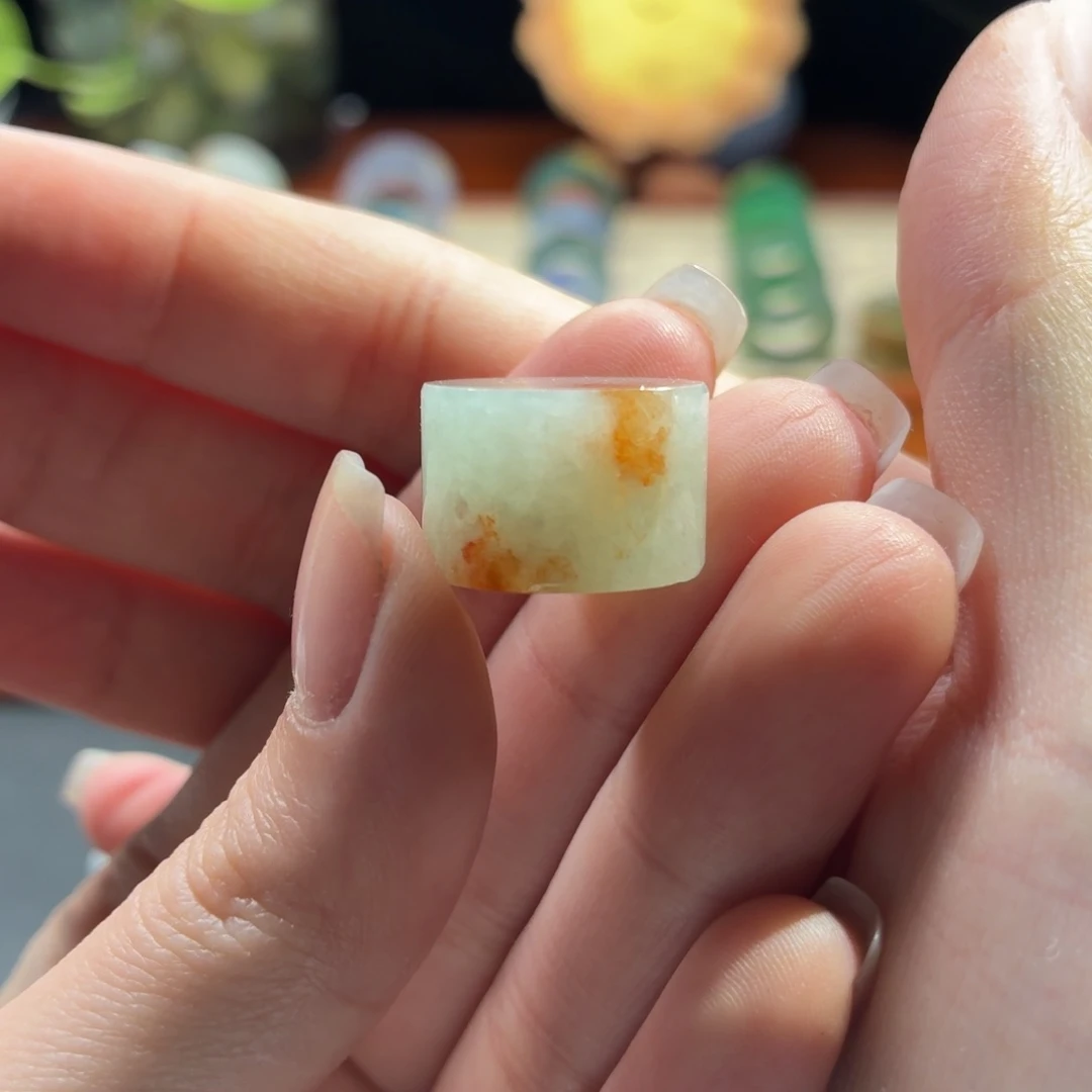 未镶嵌定制翡翠冰糖雪梨洒金