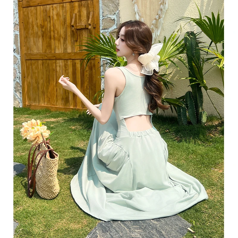 2025夏季新款法式气质薄荷绿工字背心连衣裙女修身收腰露背长裙潮