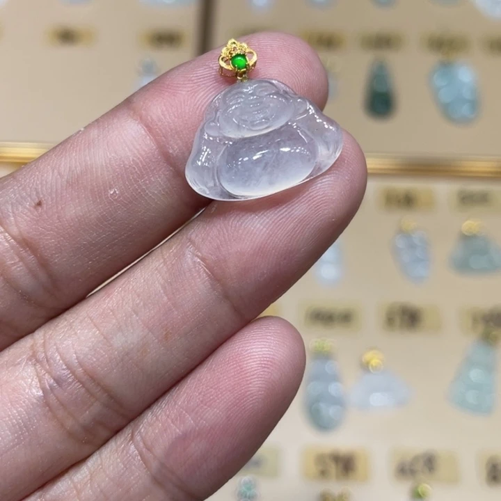 翡翠18K金镶嵌颈饰佛公