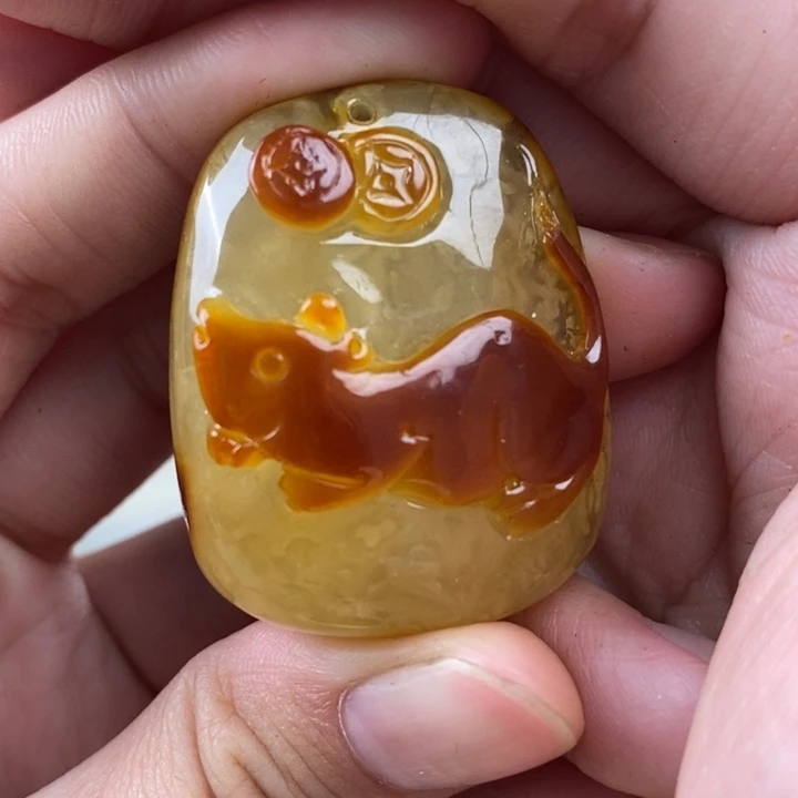 未镶嵌蜜蜡珠宝奇石