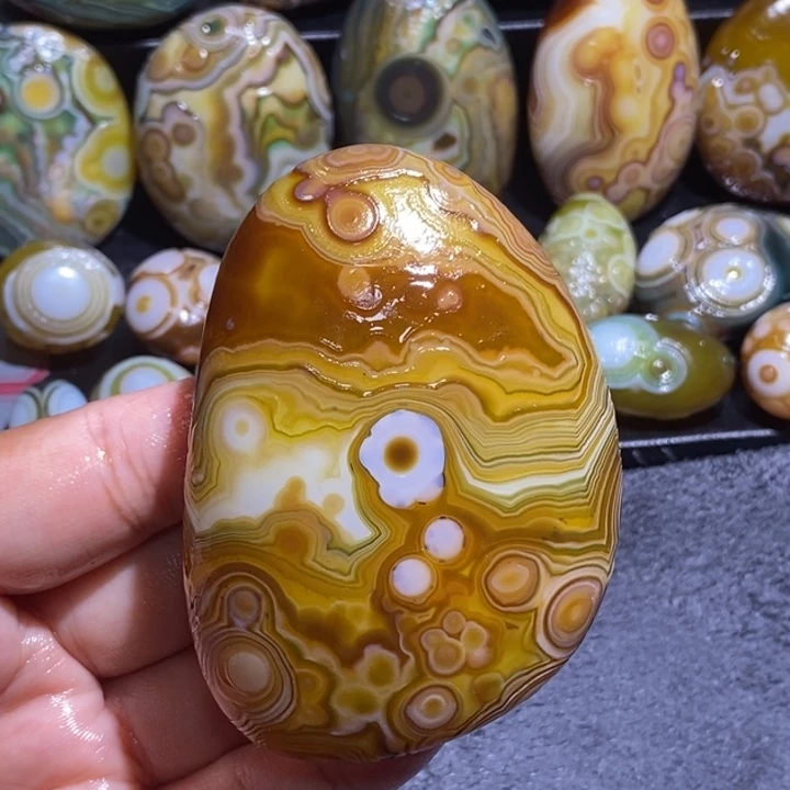 玛瑙/玉髓未镶嵌珠宝半成品84