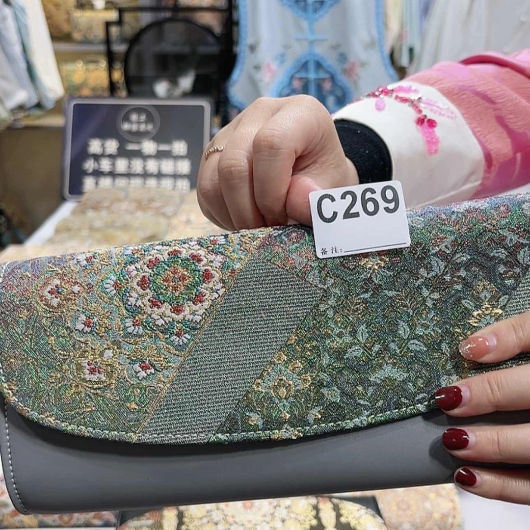 【闪购商品】瓷片V**i非要我给你打电话吗我