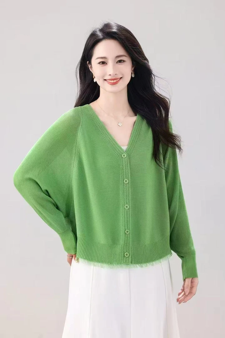 V领针织开衫上衣女夏宽松大码蝙蝠袖防晒空调衫外搭披肩配吊带裙