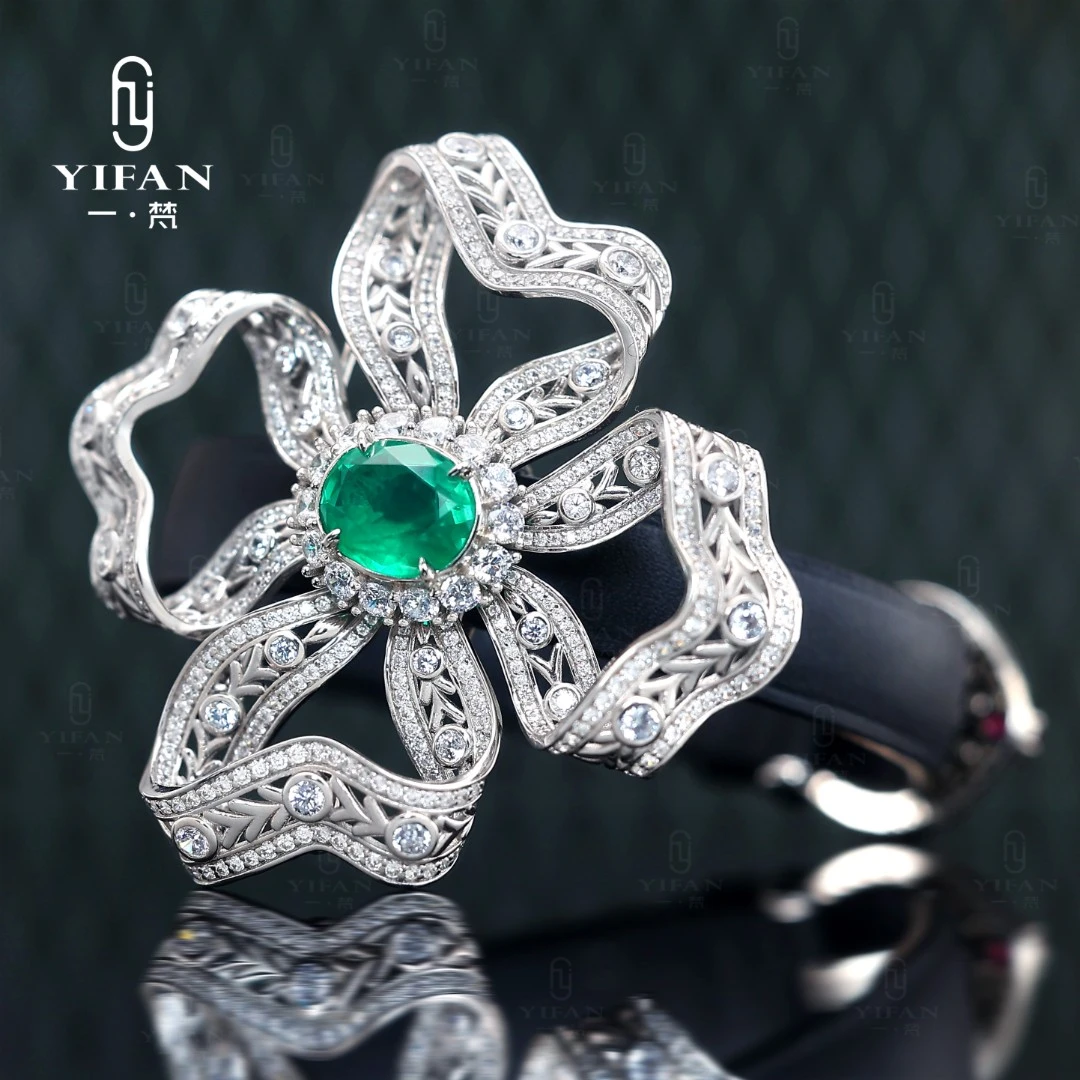 925银合成锆石手链 时光绿椭圆手表手链女款时尚满钻