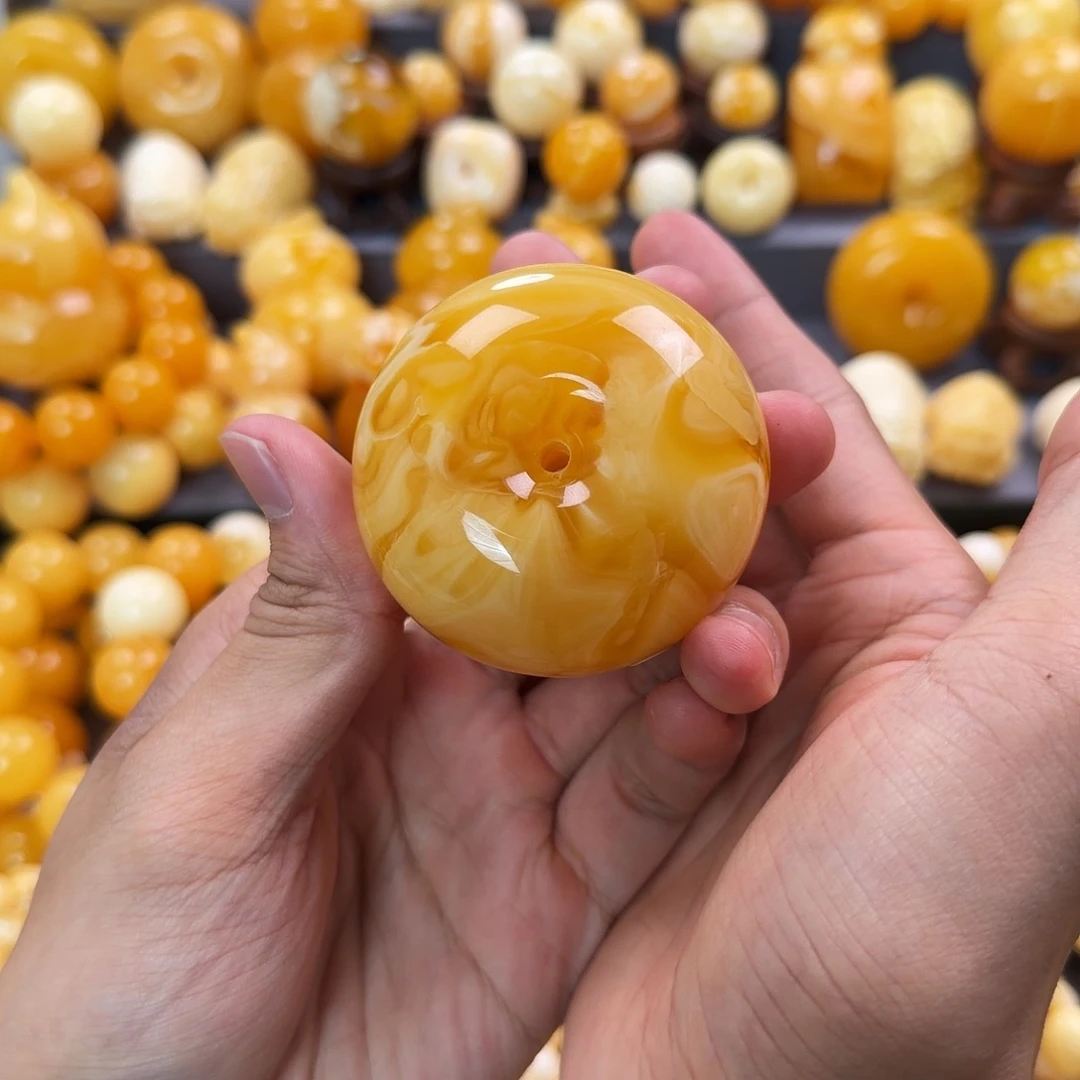 琥珀未镶嵌珠宝奇石