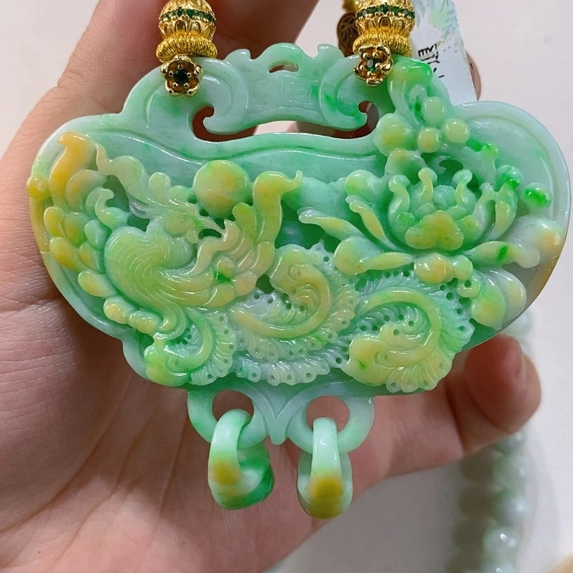 【闪购商品】翡翠未镶嵌颈饰吊坠