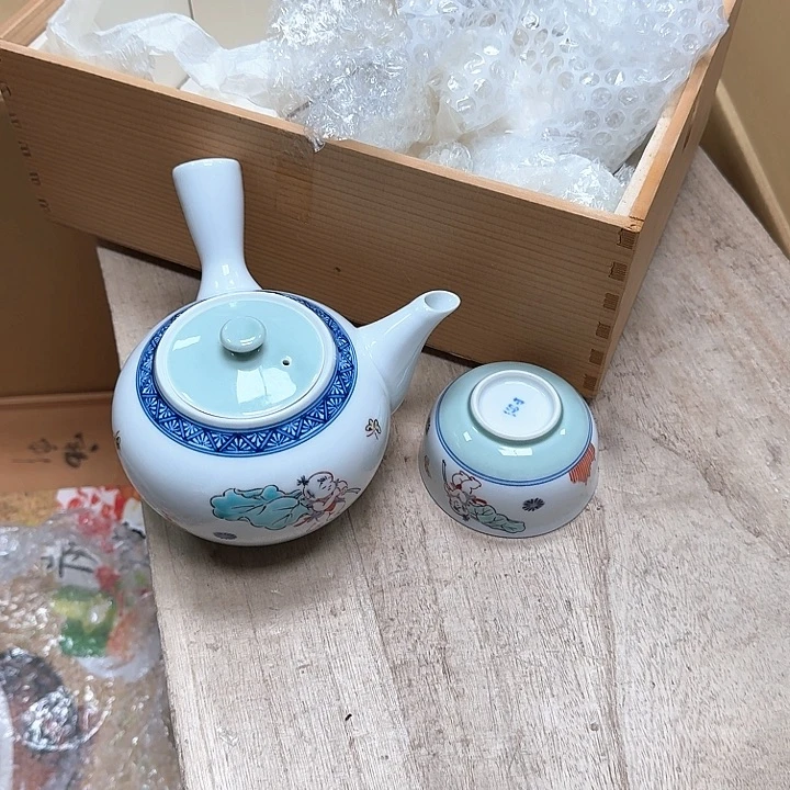 瓷片噗哈哈哈哈哈哈哈哈哈