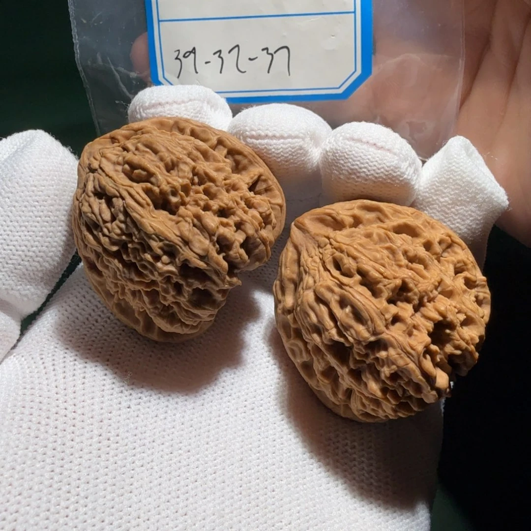 文玩核桃吊坠南疆三角村15