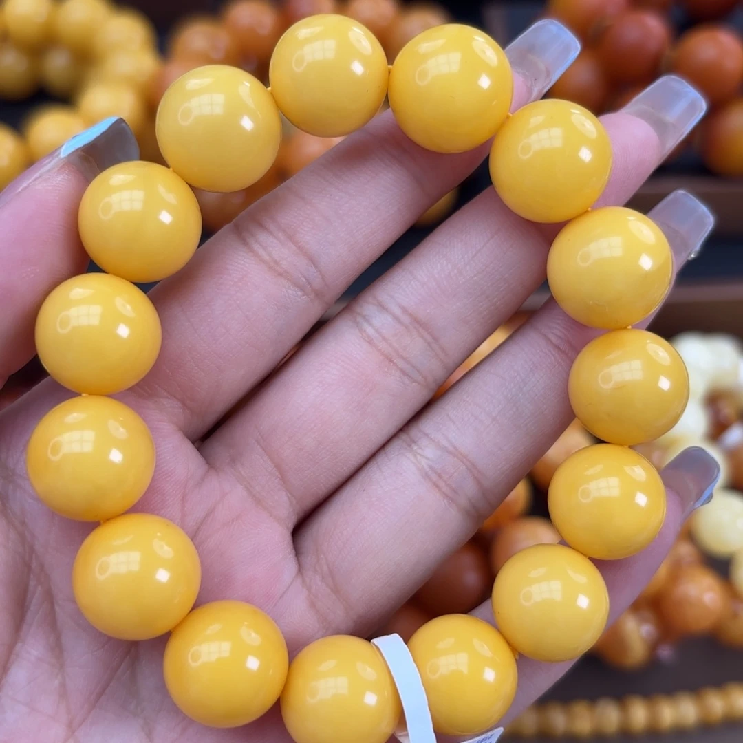未镶嵌颈饰琥珀蜜蜡